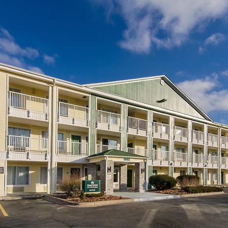 Hometowne Studios By Red Roof Denver - Glendale/ Cherry Creek Экстерьер фото