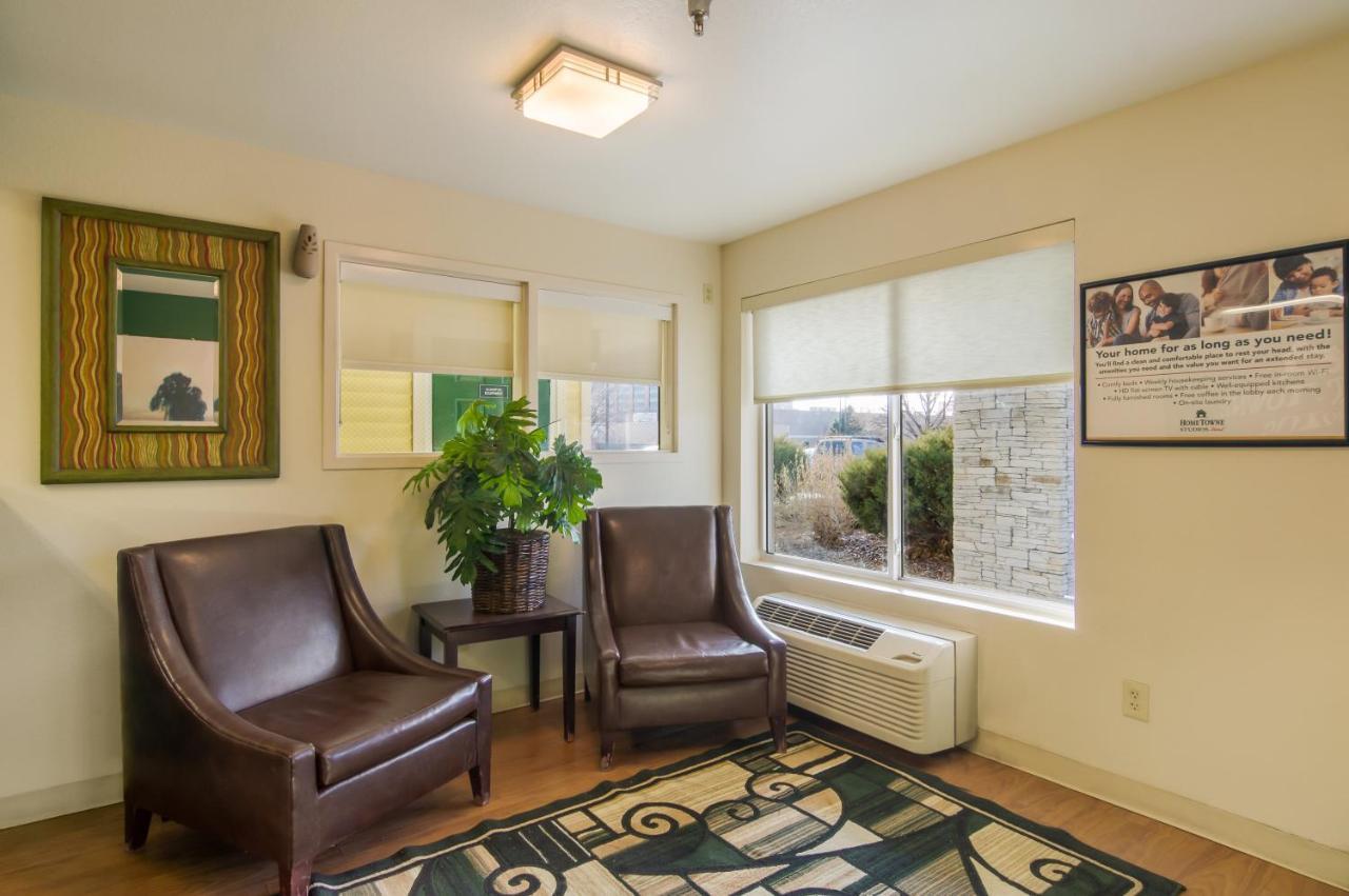 Hometowne Studios By Red Roof Denver - Glendale/ Cherry Creek Экстерьер фото