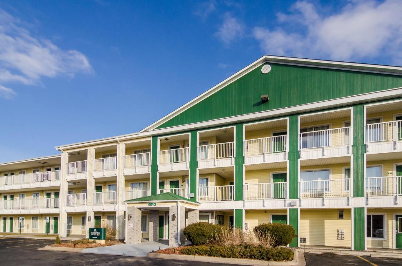 Hometowne Studios By Red Roof Denver - Glendale/ Cherry Creek Экстерьер фото