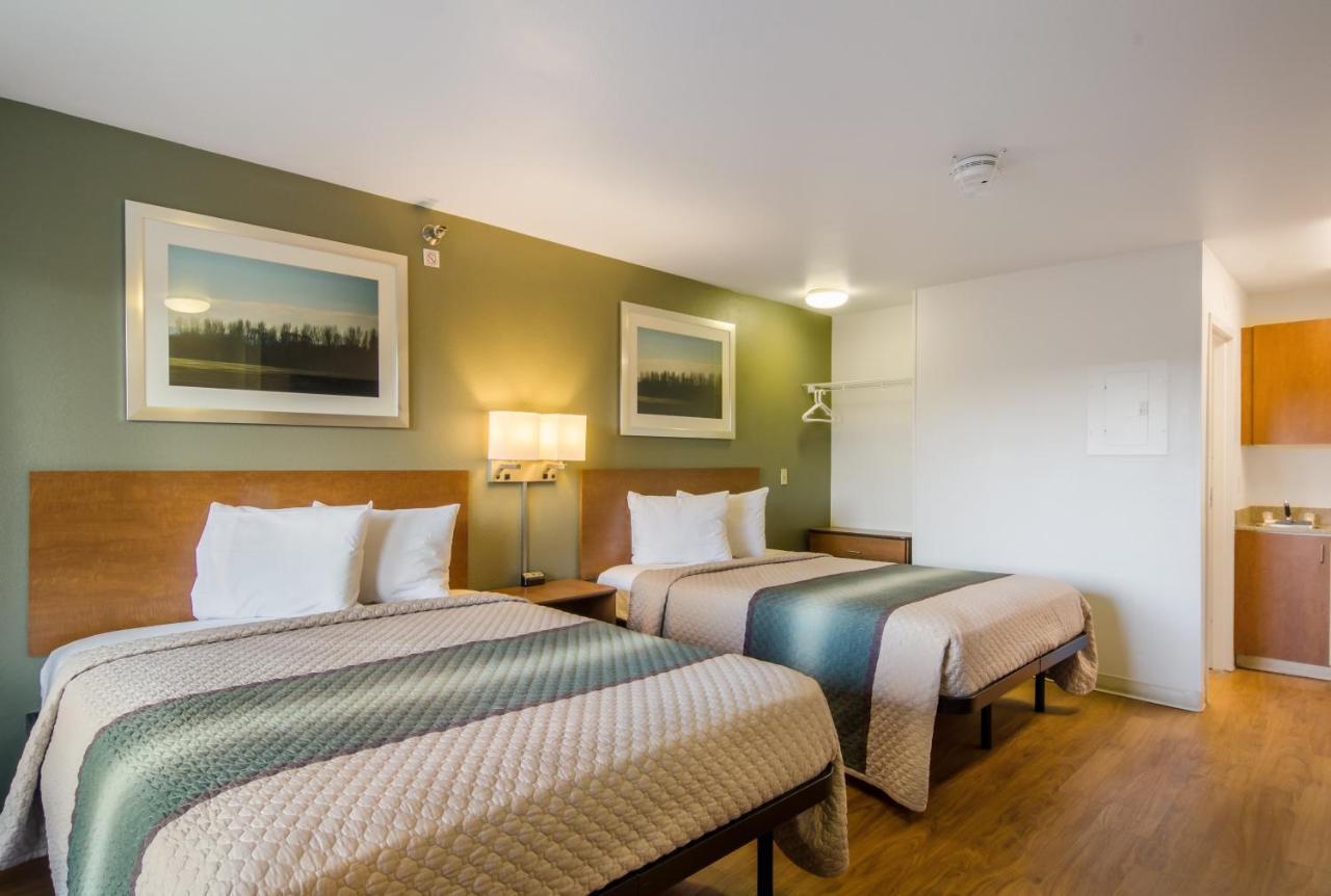 Hometowne Studios By Red Roof Denver - Glendale/ Cherry Creek Экстерьер фото