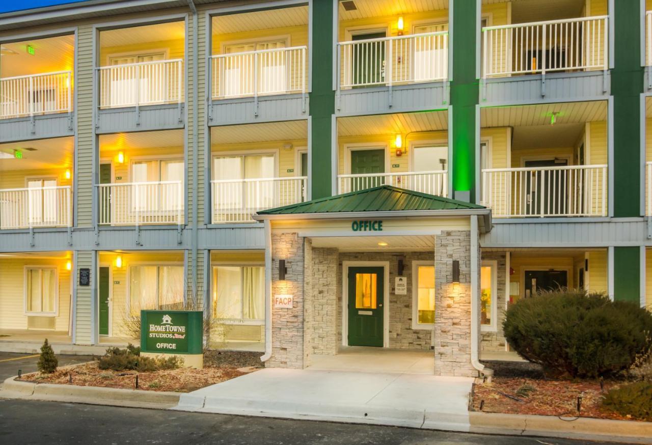 Hometowne Studios By Red Roof Denver - Glendale/ Cherry Creek Экстерьер фото